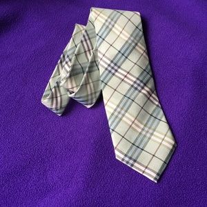 Authentic and Rare Burberry GREEN tie.